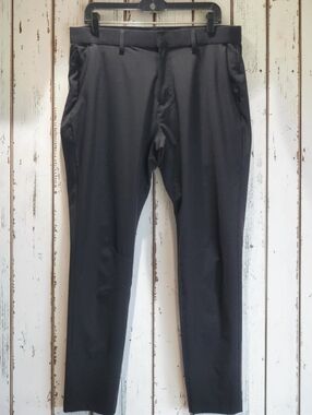 Fabletics Size-34x34 Men's Black Golf Pants EXCELLENT CONDITION LIKE NEW